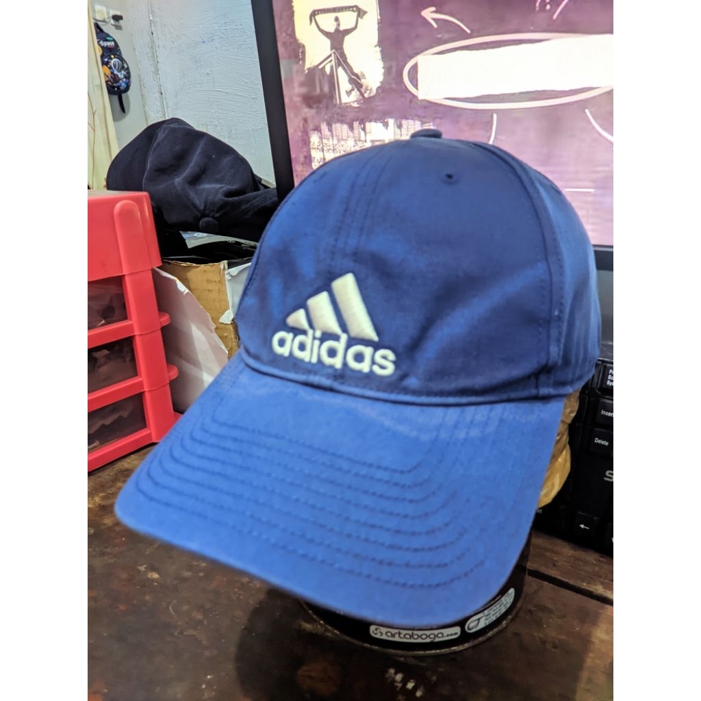Topi Adidas second thrift