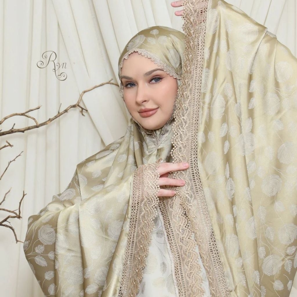 TSAMARA MUKENA DEWASA JUMBO BAHAN RAYON TWILL PREMIUM MOTIF BUNGA KOMBINASI BUNGA DAN RENDA BY RYN R