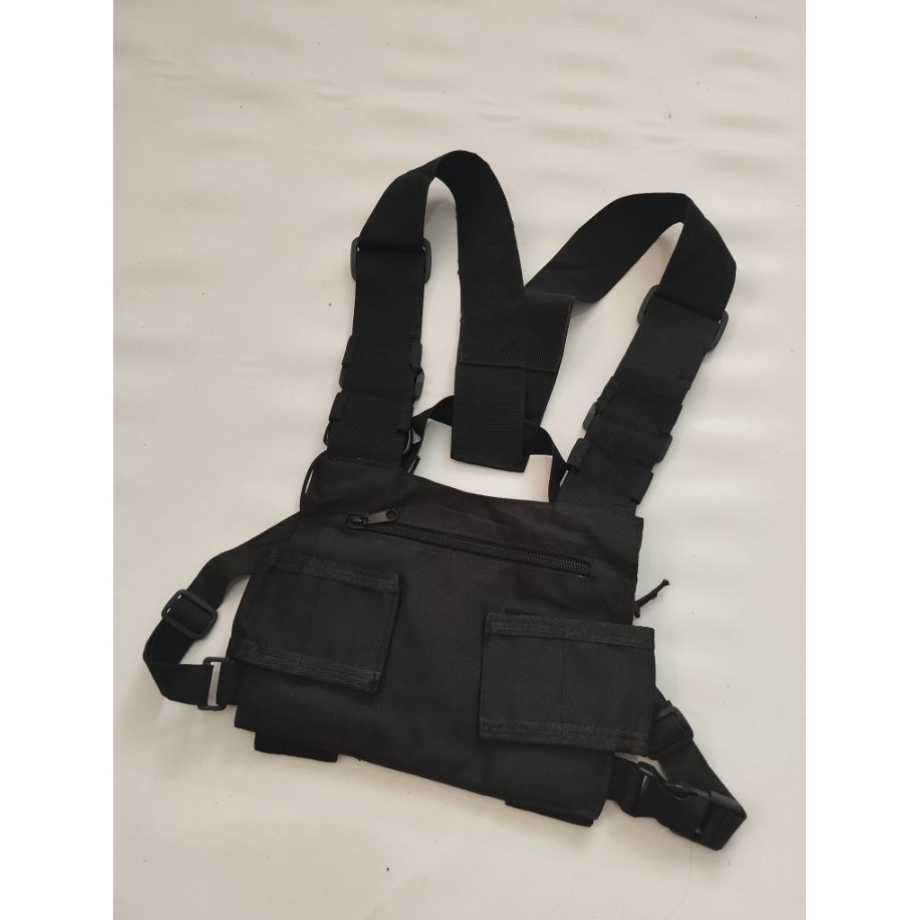 tas tactical dada seperti rompi