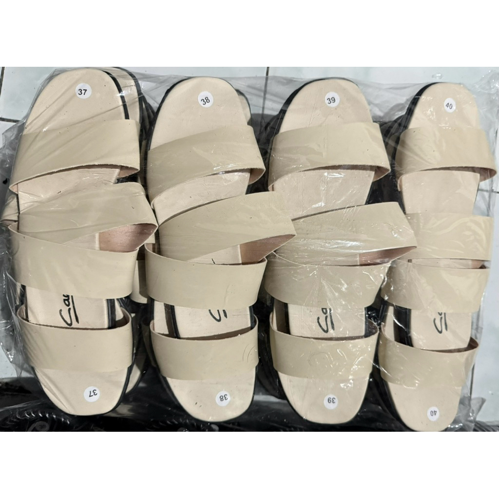 Paket Usaha - Sandal Kulit Wanita Kodian