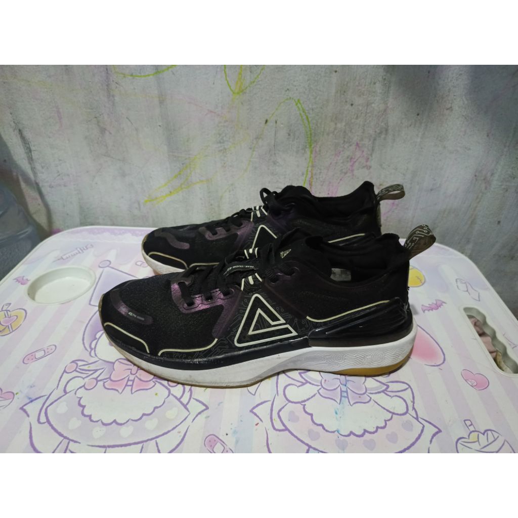 sepatu running peak taichi 40 pro, size 42