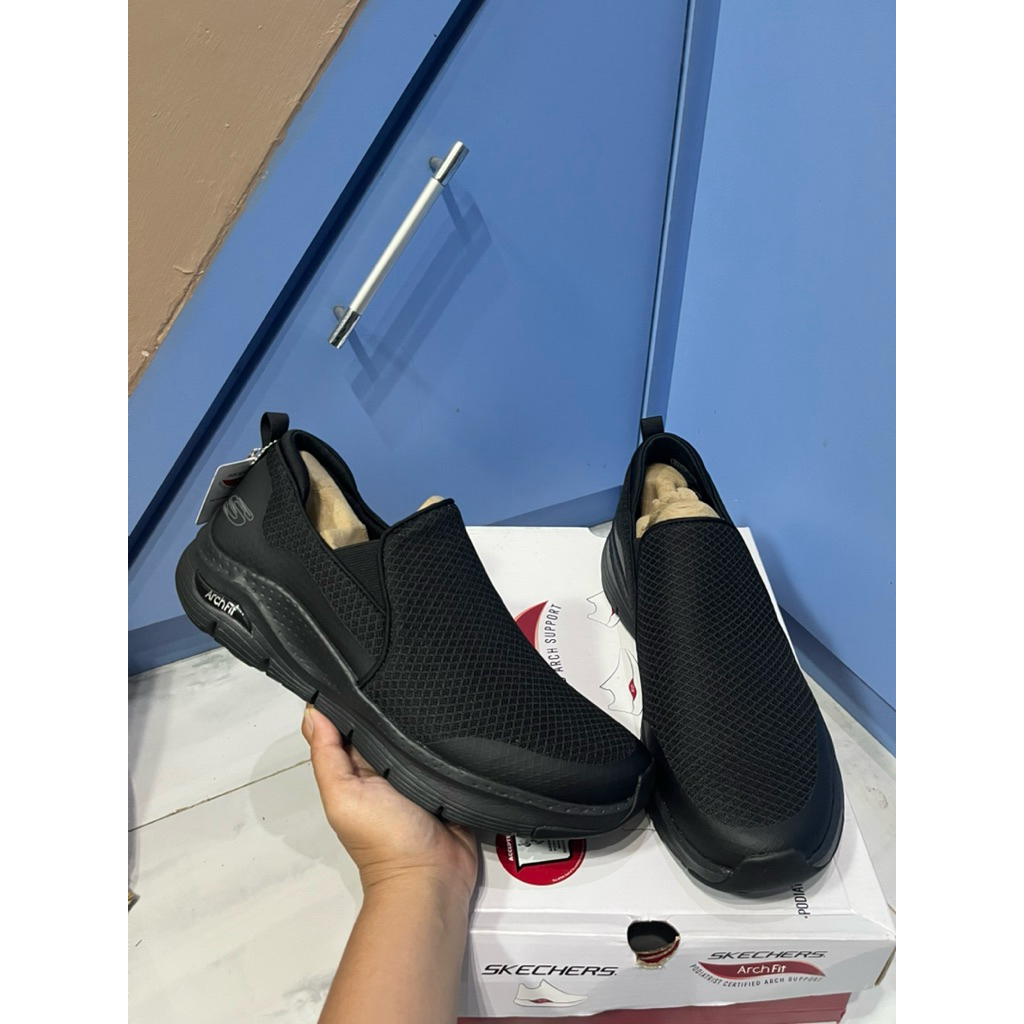 Sepatu Skechers Arch Fit full black/ hitam full ukuran 45 insole 29cm sale 70% (232043/BBK)