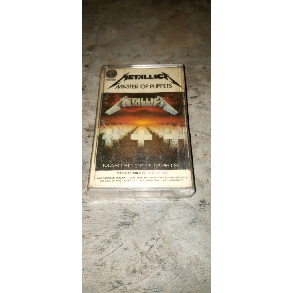 kaset pita Metallica album master of Puppets