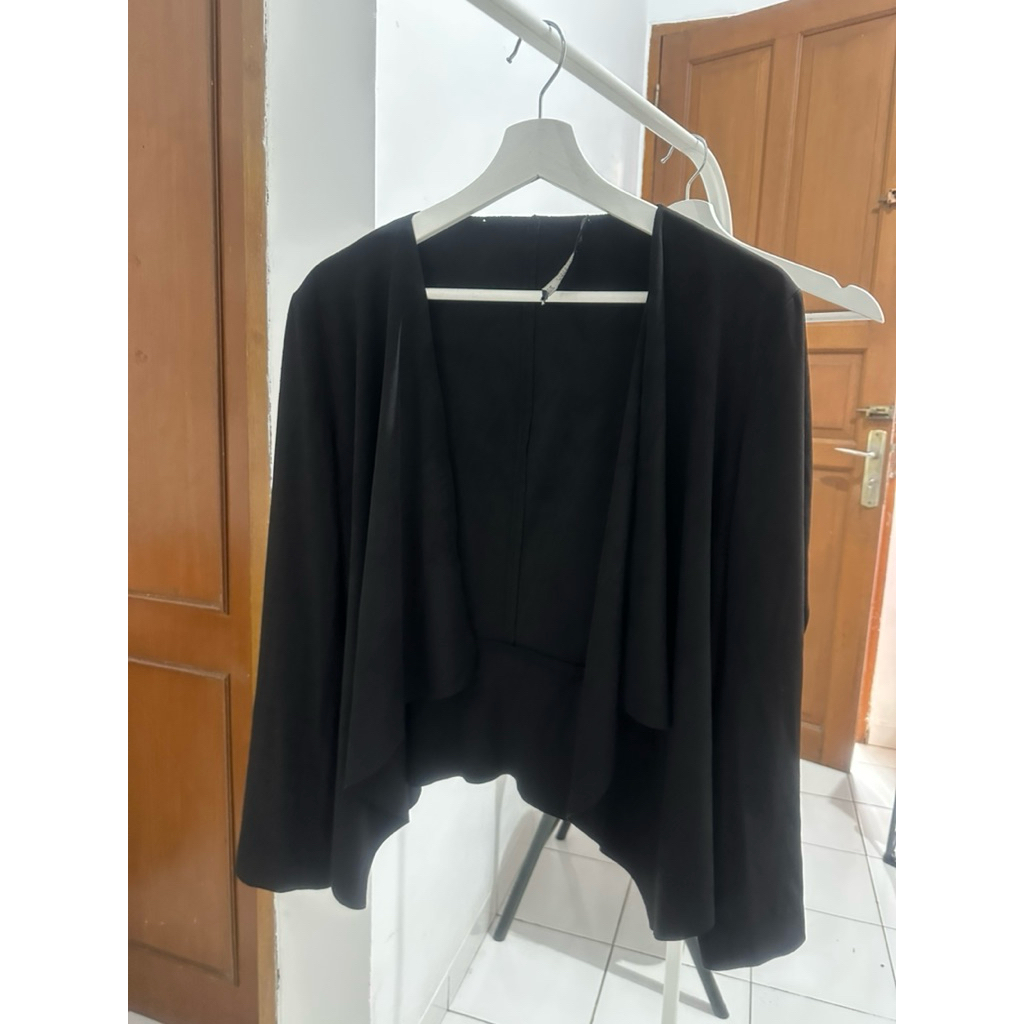 [PRELOVED] ZARA Basic Collection Blazer / Cardigan Hitam Wanita - Size M - Original