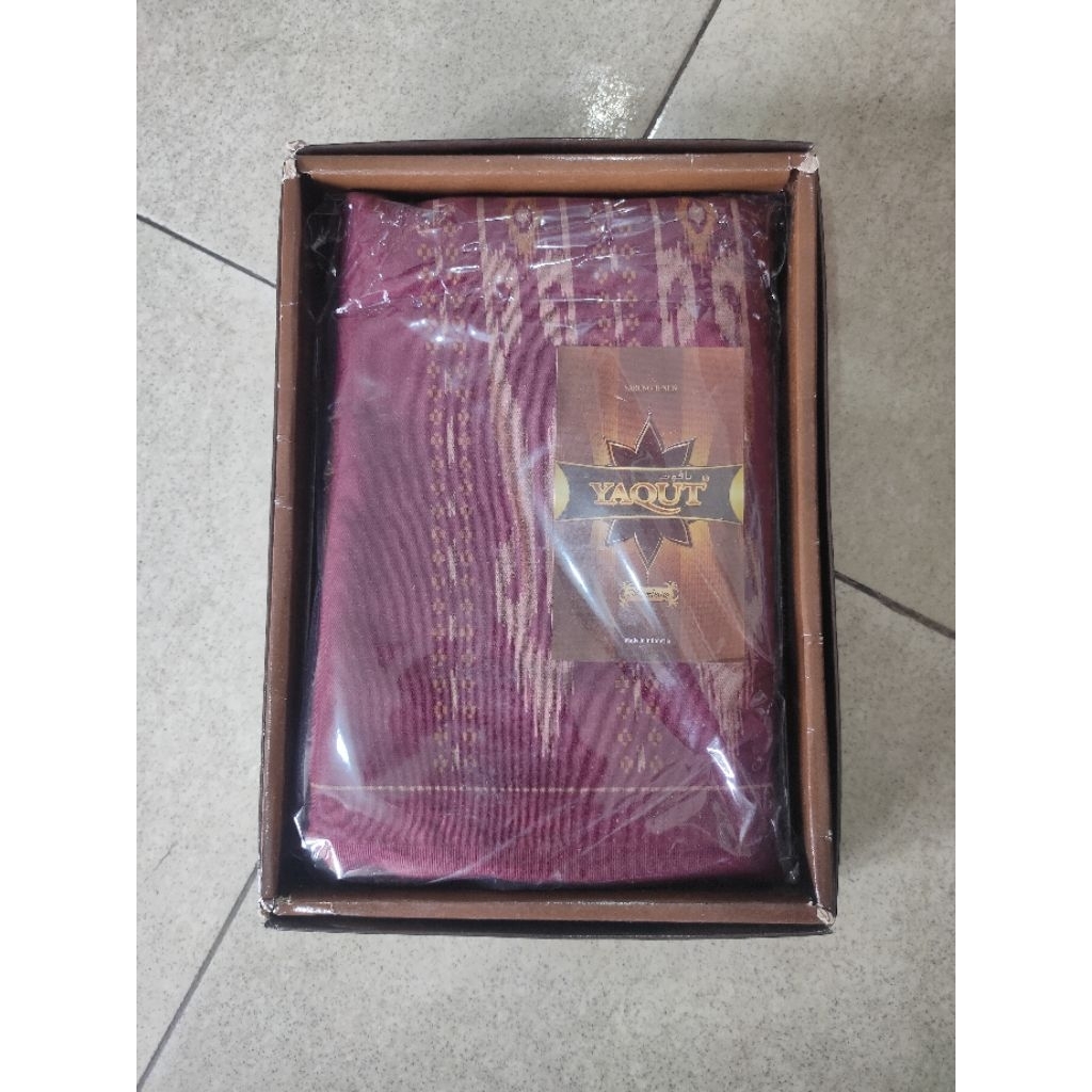 Sarung Yaqut