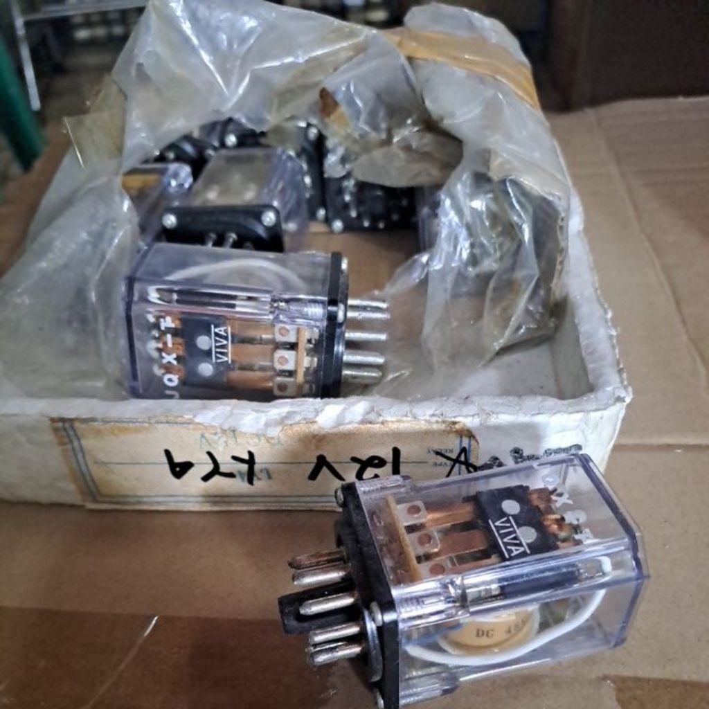 relay 11kaki DC 48V sesuai photo