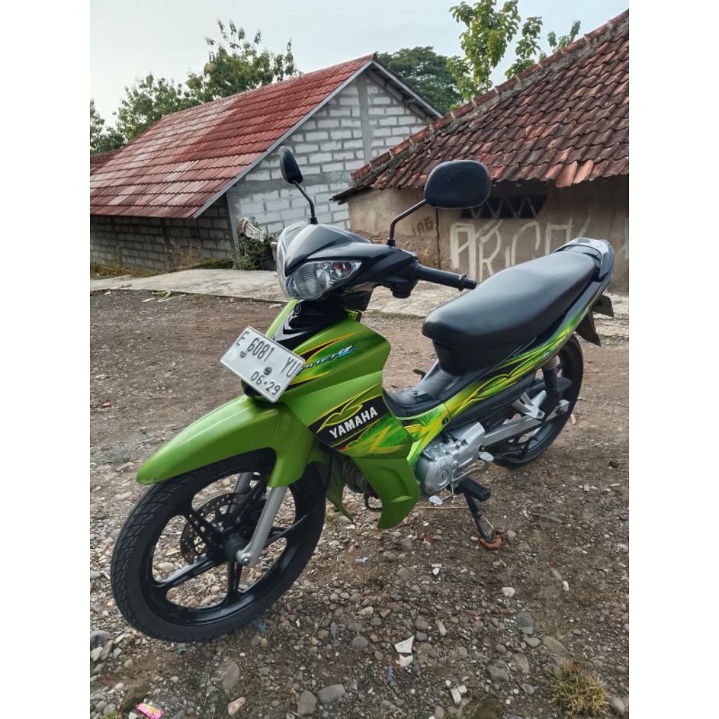SEPEDA MOTOR JUPITER Z 2009 LENGKAP PAJAK JALAN