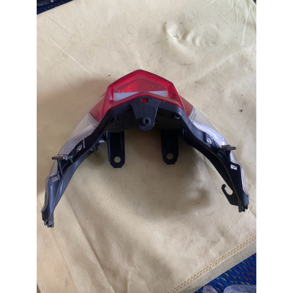Stoplamp lampu belakang Honda beat fi original Second copotan motor