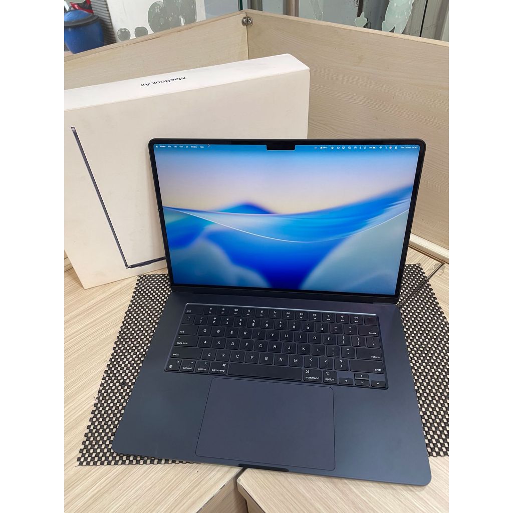 SECOND MACBOOK AIR M3 15 INCH