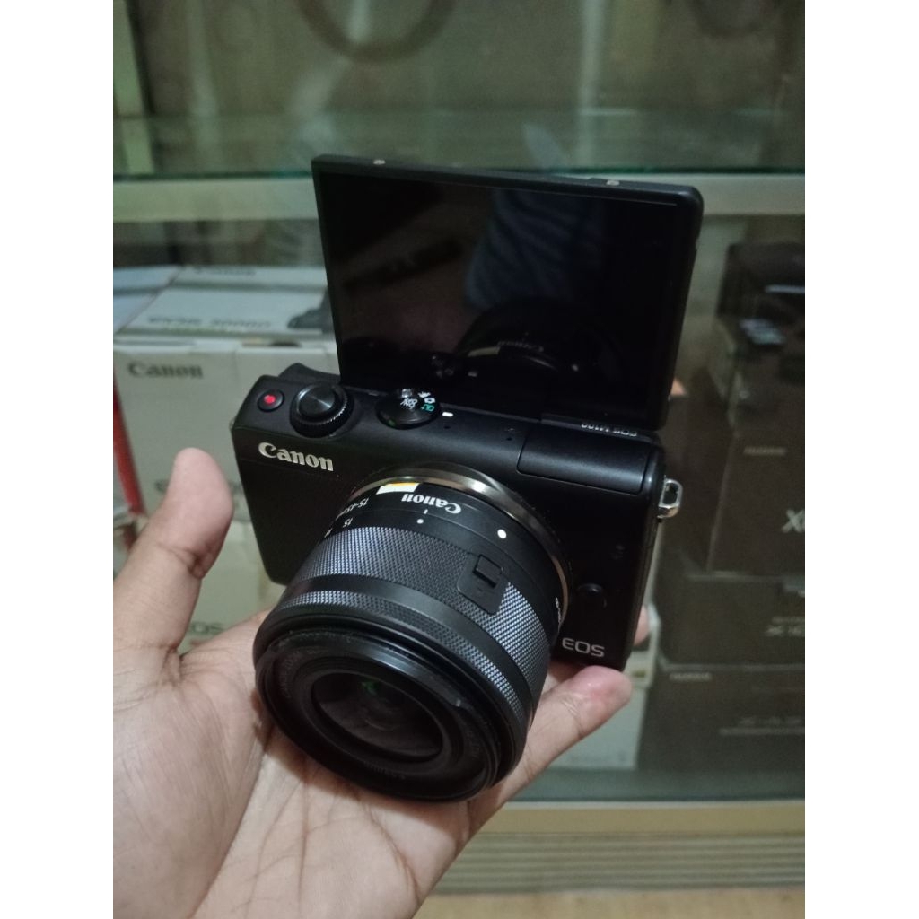 Mirrorless Canon M100 Second Bergaransi