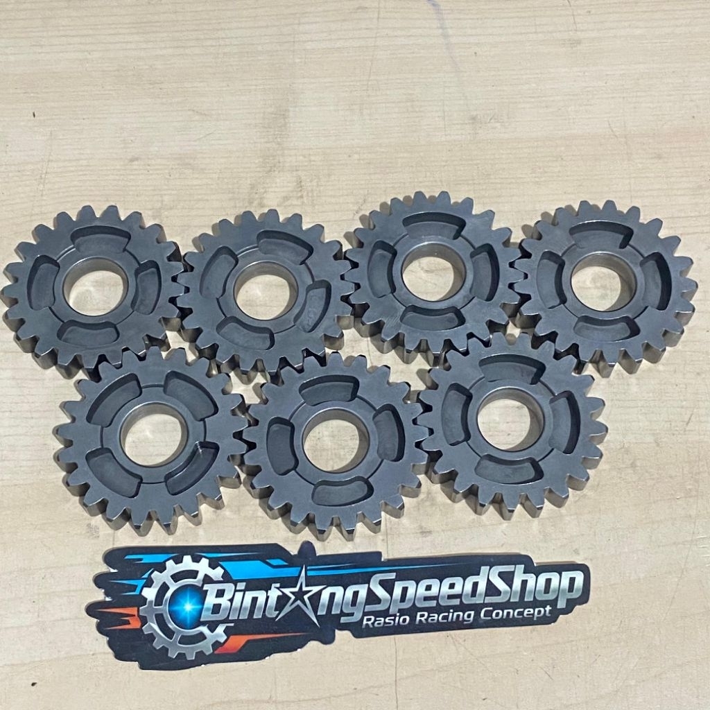 Rasio Racing f1/fizr gigi 4 mata 21T lawan std