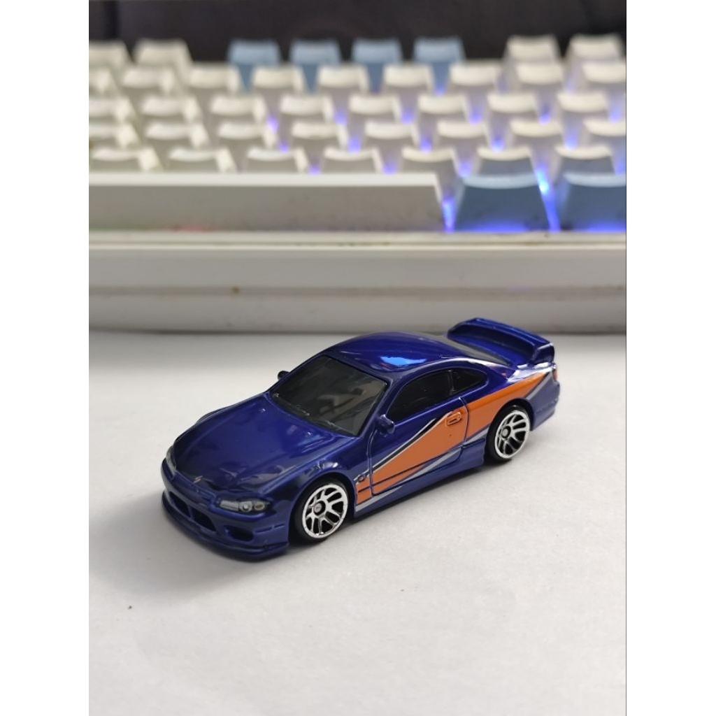 LOOSE - Hotwheels Nissan Silvia S15