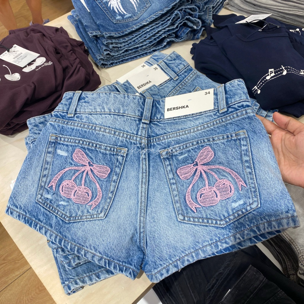 Jastip Bershka  Celana Pendek Jeans