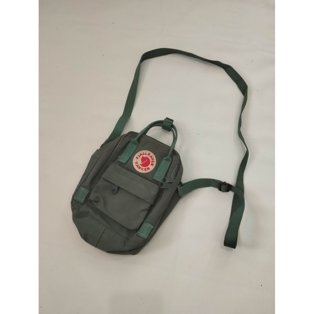 fjalraven kanken sling bag fog