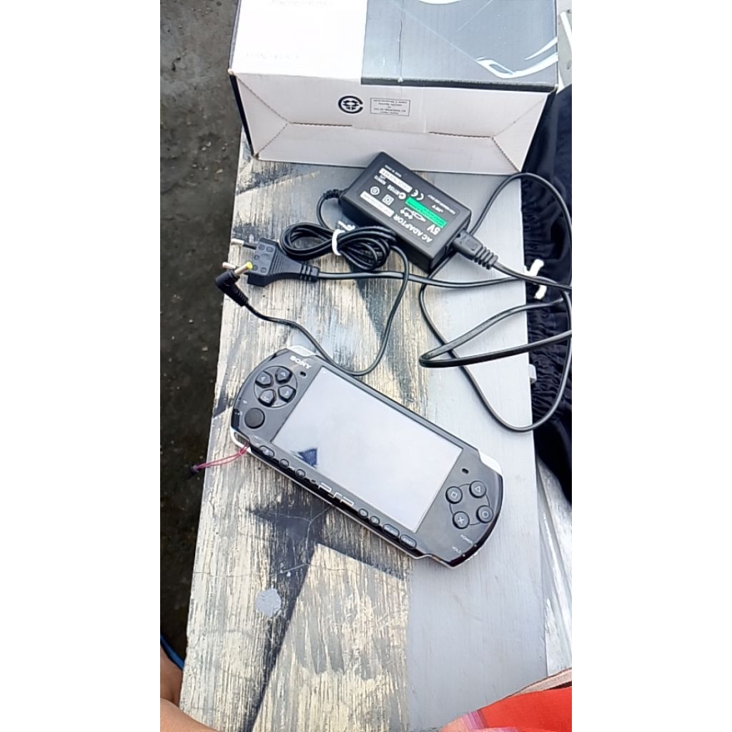 psp 3006 fulset 16 GB minus tombol home saja
