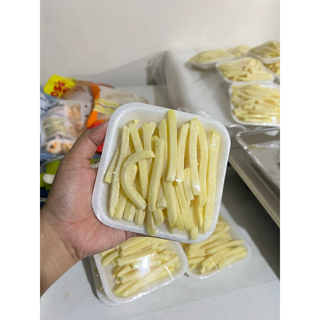 [SIAP KIRIM] PORSI 1 KALI MAKAN Kentang  Beku 125gr/Nugget 9pcs/Dumpling Keju 4pcs / Sosis Bakar 2 p