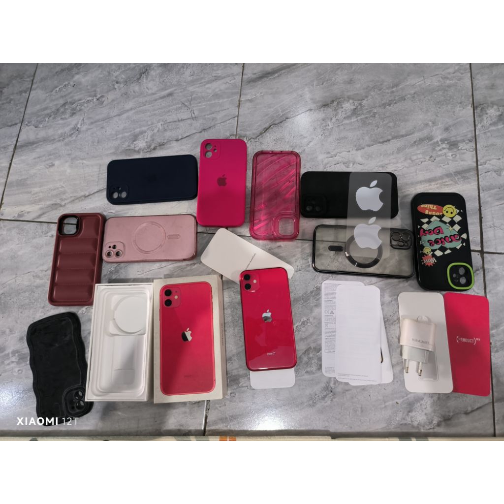 iphone 11 128 GB ex ibox fullset dus original red edition mulus