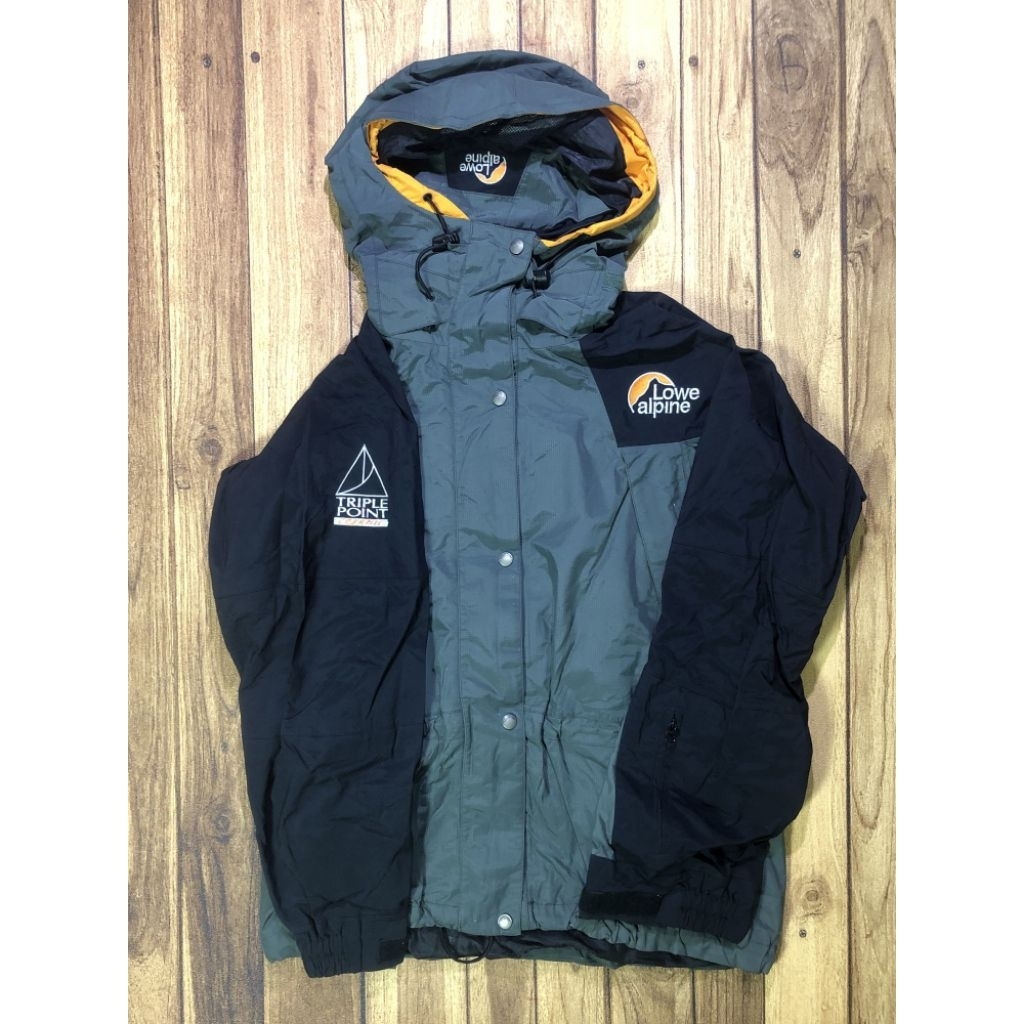 Jacket Gunung Lowe Alpine