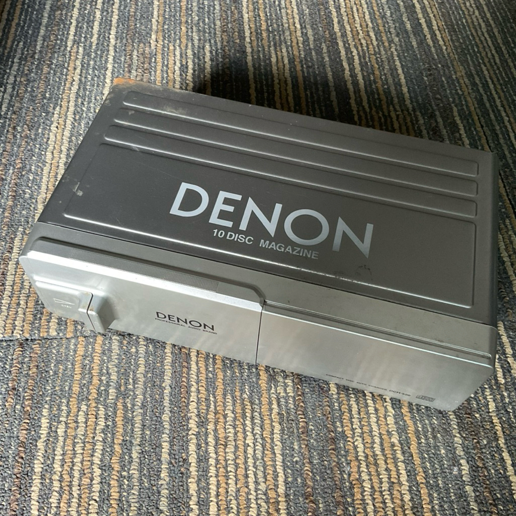 DENON 10 Disc Magazine DCH-520 CD Changer dengan 10 kaset CD