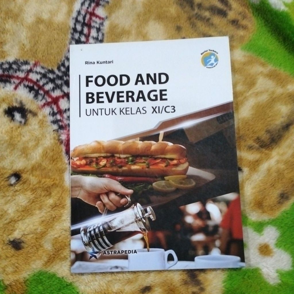 BUKU FOOD AND BEVERAGE KELAS 11 C3
