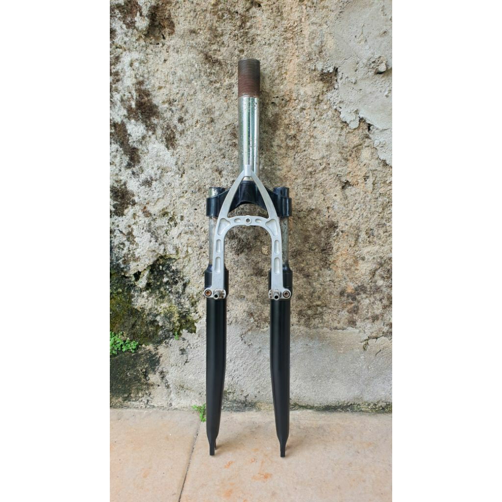 fork sepeda Rst 200 ban 26