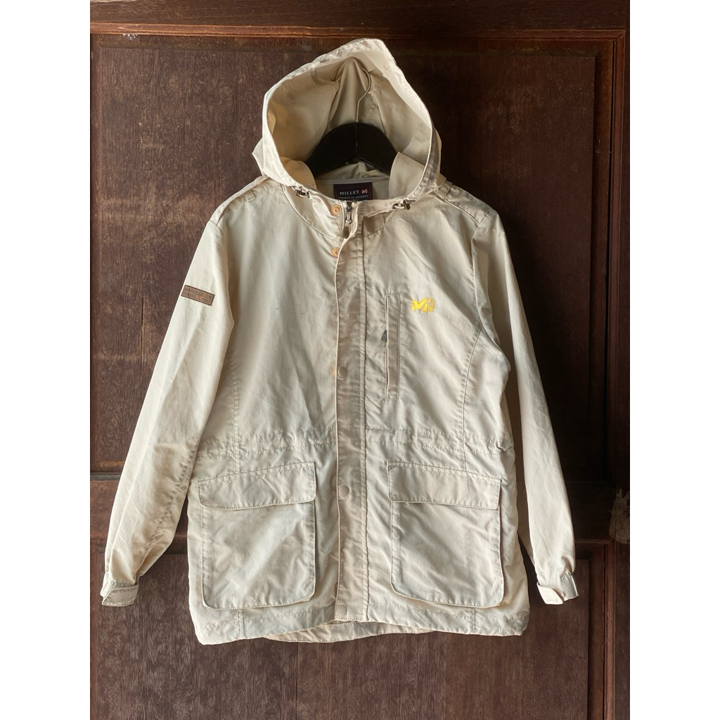 jaket jeket parasut parka cream beige anak unisex cowok cewek laki branded MILLET size 130 6T 7T