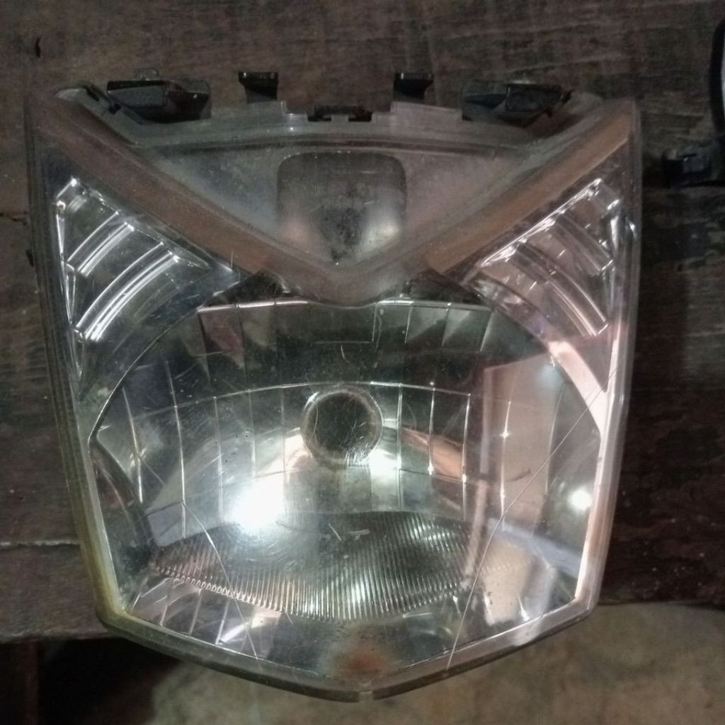 reflektor lampu dpn beat fi bekas ori