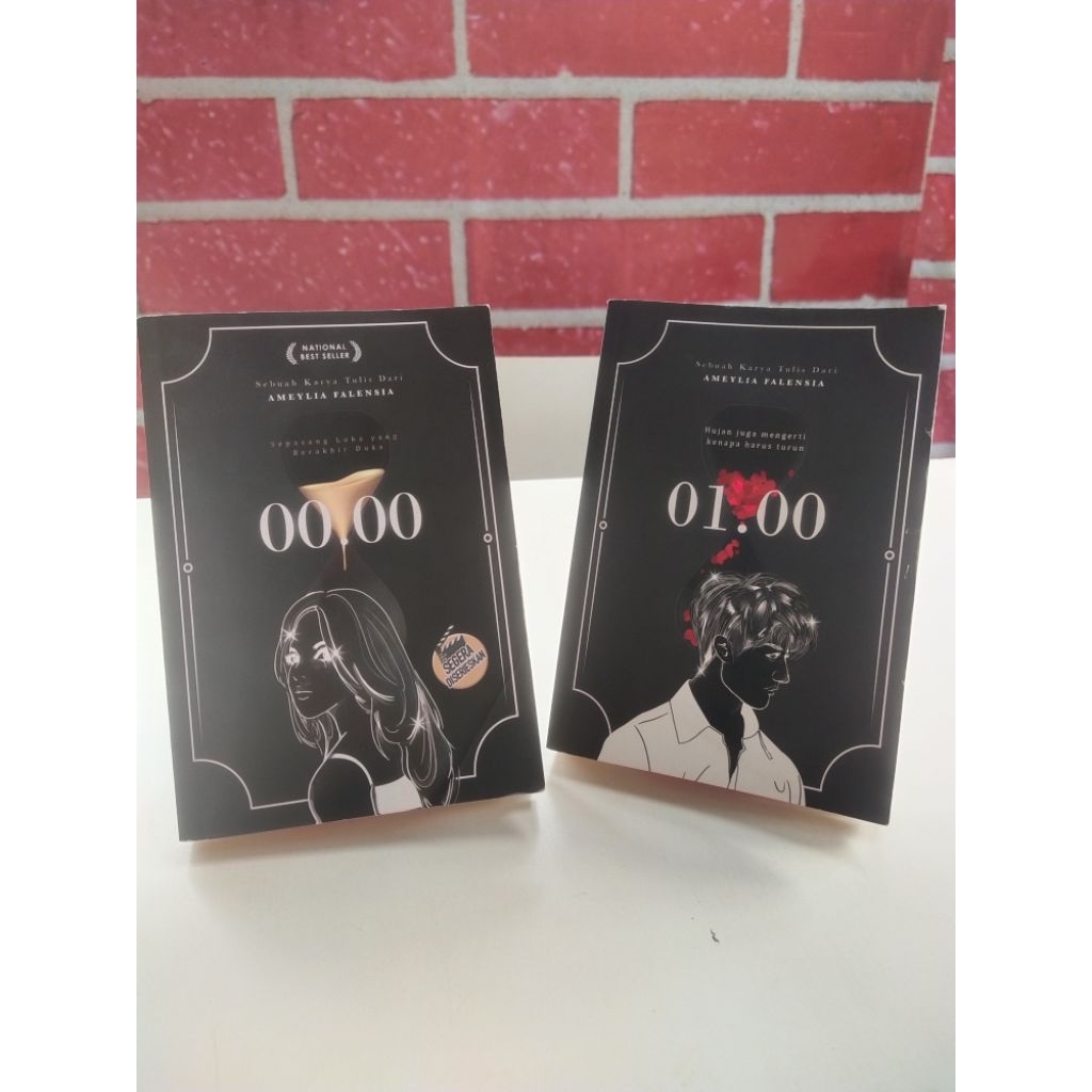 PRELOVED NOVEL FIKSI ORIGINAL 00.00 01.00