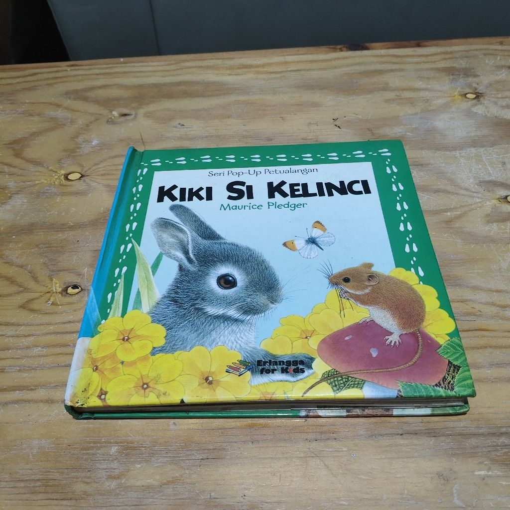 Buku Seri Pop Up Petualangan Kiki si Kelinci