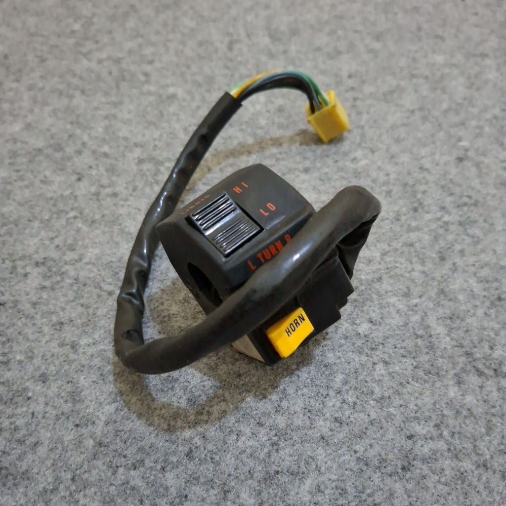 Holder Saklar Kiri Suzuki Rg Rgr Rgr150 Rgr 150 Sprinter Original