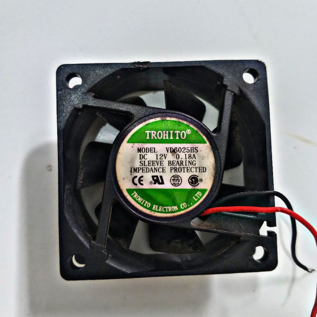 Kipas Fan Pendingin PC Komputer Laptop Multifungsi Ukuran 6 x 6 Cm 12 Volt DC Bekas Normal Layak Pak