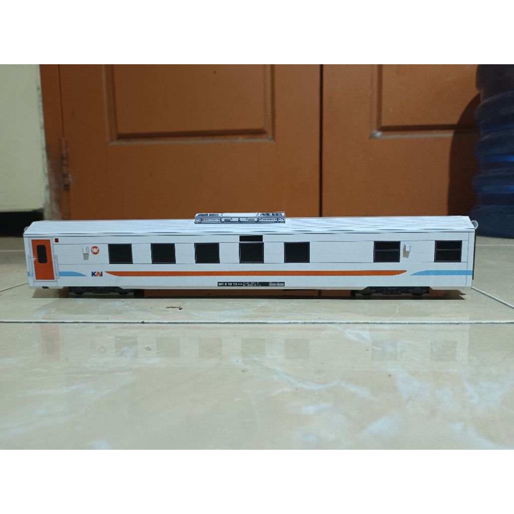 Miniatur Kereta Makan SS M 18 papercraft