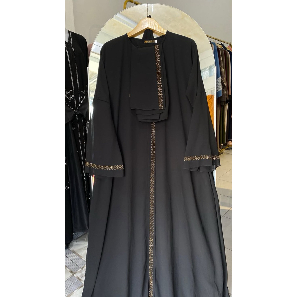 Abaya set hijab pashmina dan cadar