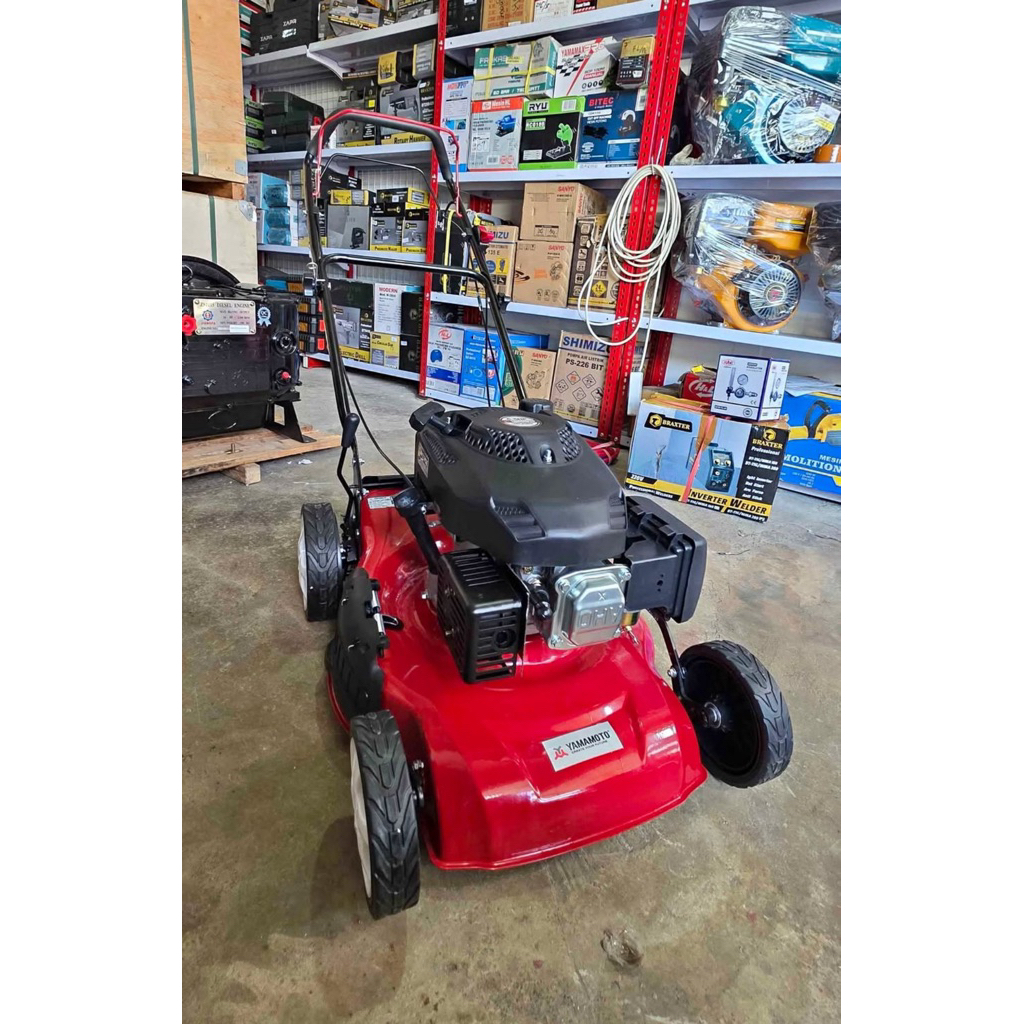 MESIN POTONG RUMPUT DORONG 4tak / mesin potong tebas  rumput yamamax dorong