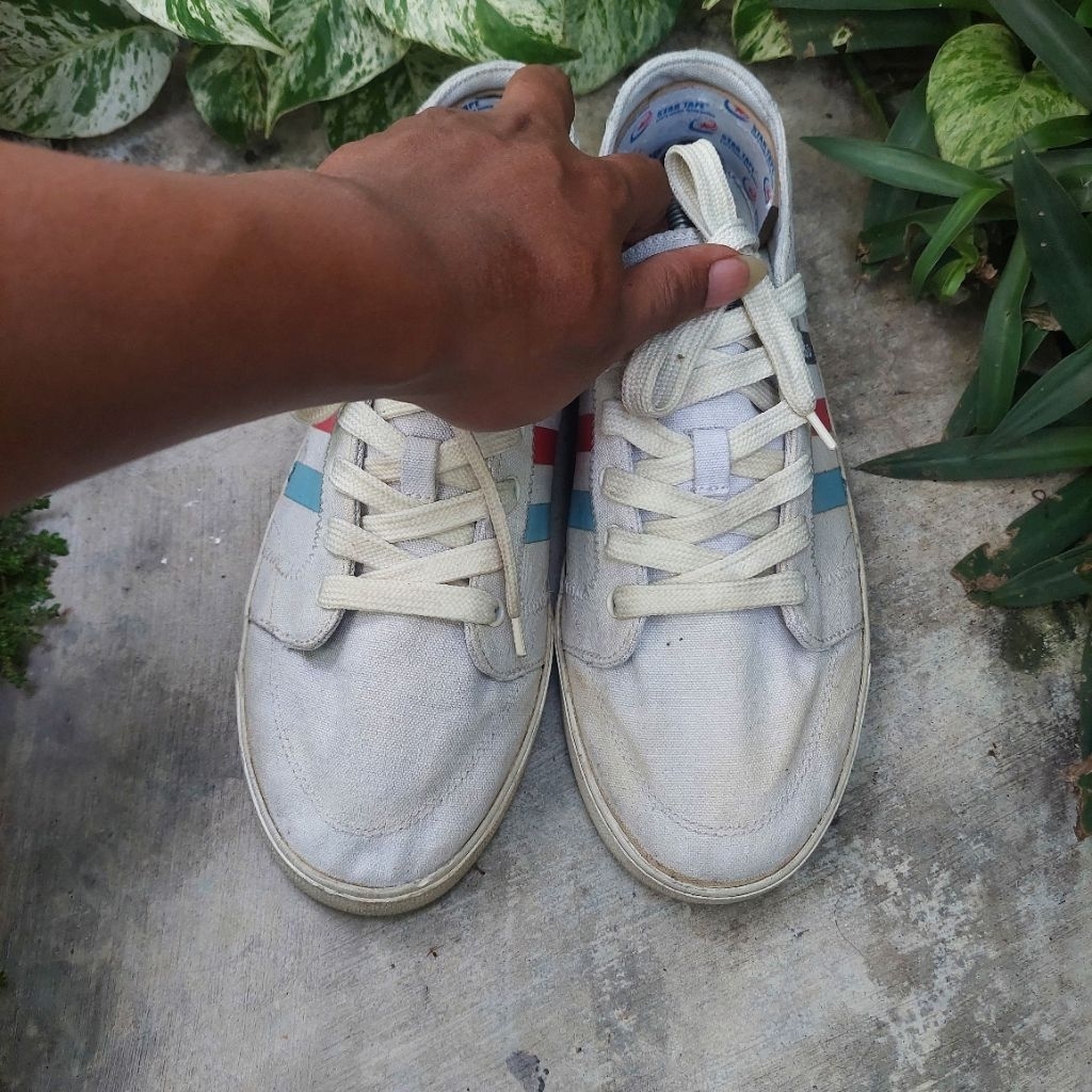 sepatu sneakers kanvas second adds ne0 size 46(29,5cm)