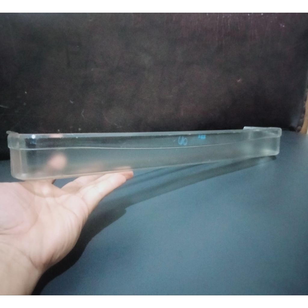 RAK PINTU KULKAS TOSHIBA GLACIO RAK TELUR RAK PINTU BAGIAN ATAS KULKAS TOSHIBA GLACIO