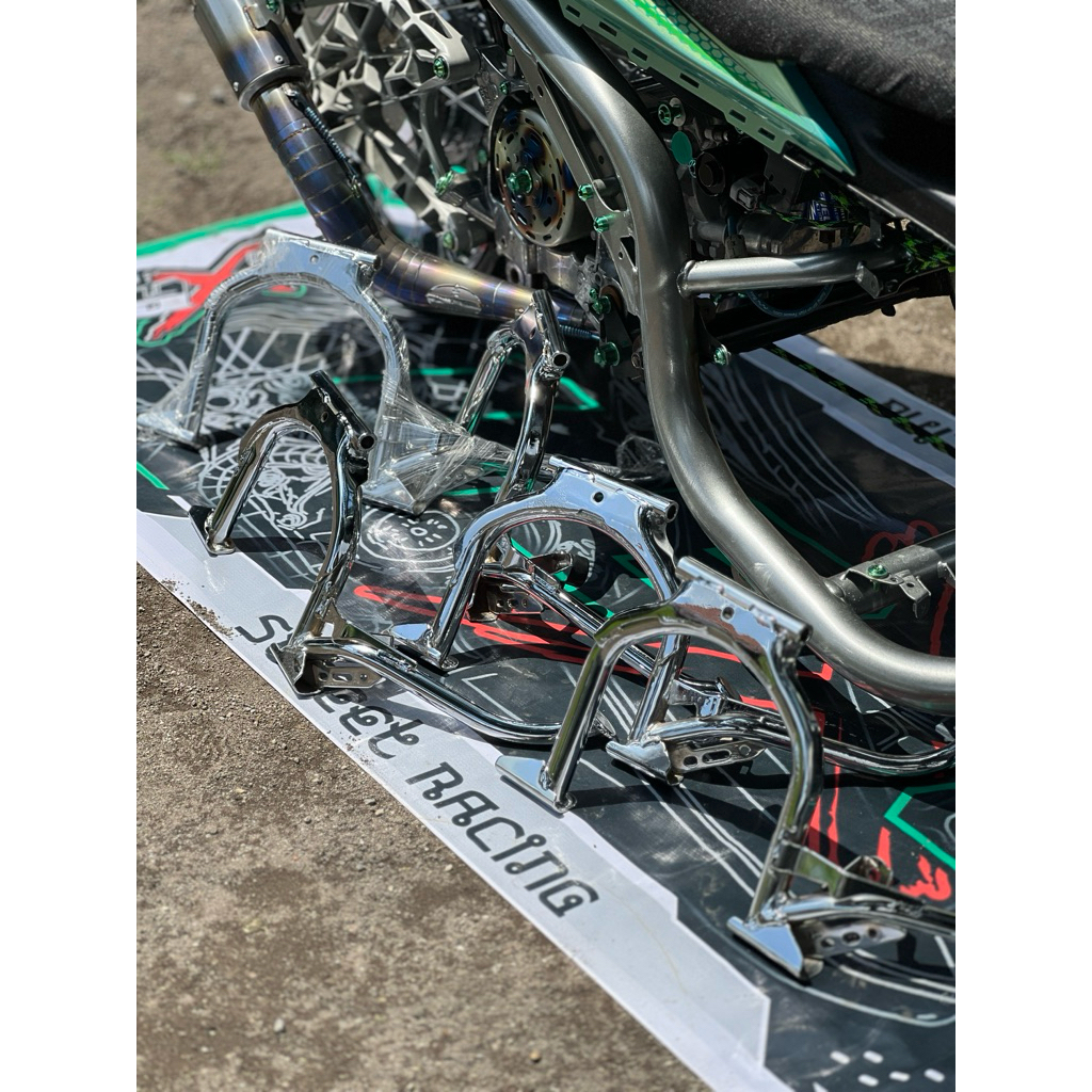 Standar tengah Chrome aerox old/new & Lexi