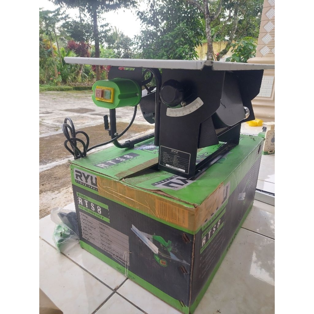 Table Saw RYU RTS 8 bekas utuh normal lengkap