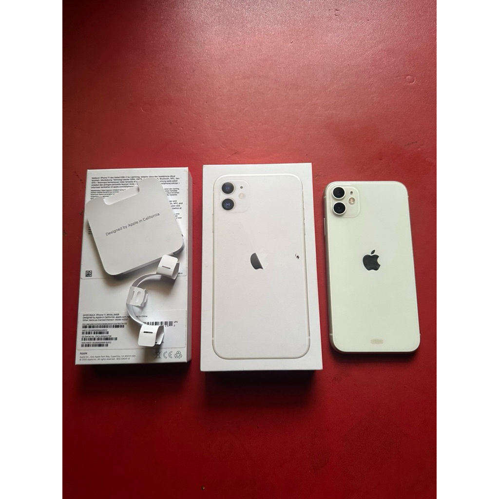 Iphone 11 64GB IBOX Fullset mulus sampe nota lengkap