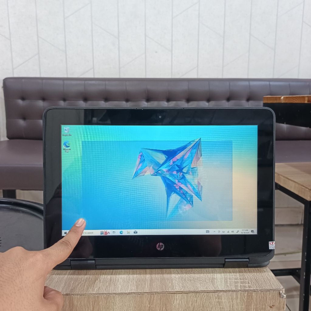 Notebook HP ProBook x360 11 G1 EE 2in 1 Touchscreen Flip bisa jadi Tablet intel N4200 Ram 4Gb SSD 12