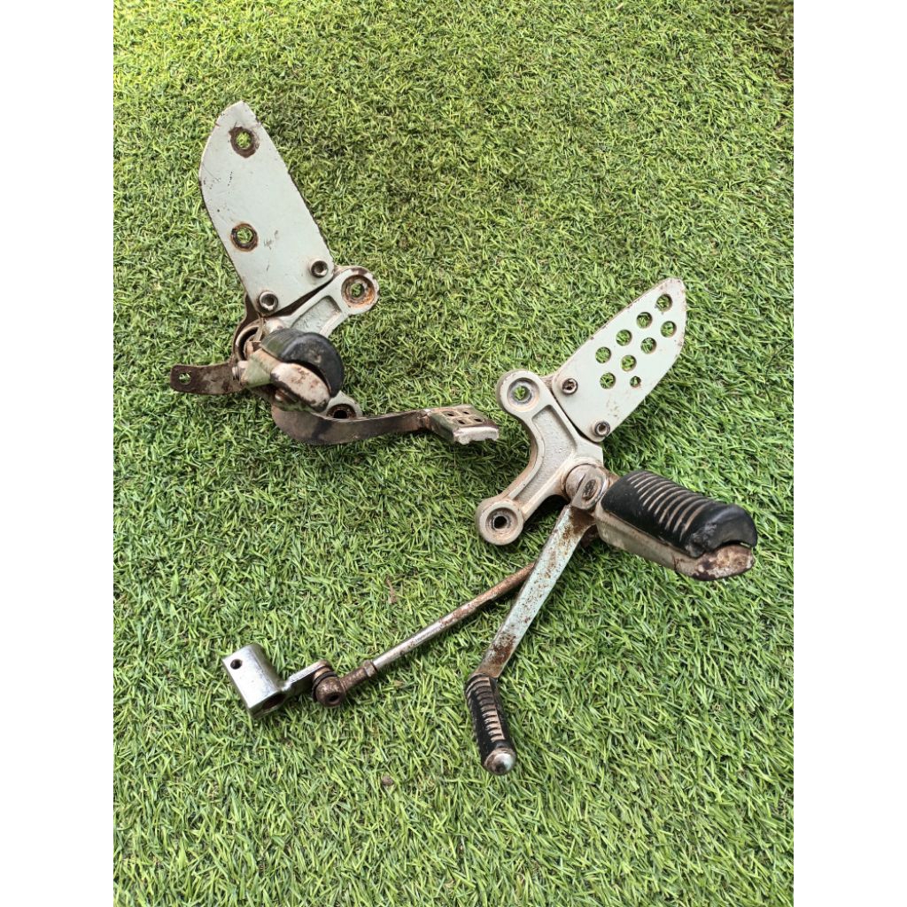 POSTEP DEPAN MOCIN BAHAN BESI COR UNDERBONE ORIGINAL LEPASAN MOCIN BEIJING 200CC DETAIL ADA DI FOTO 