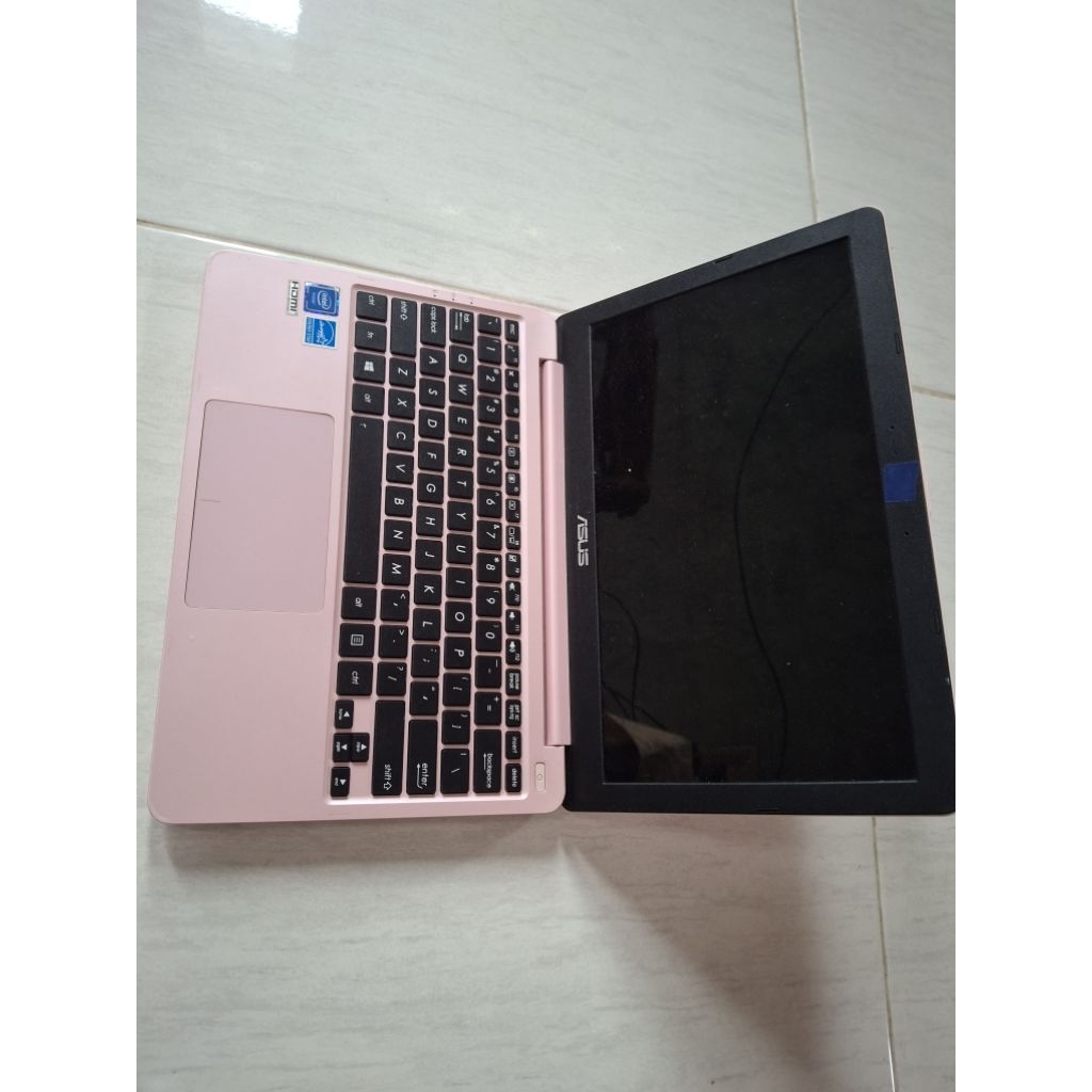 LAPTOP ASUS E203NAH Intel N3350 RAM 2GB No Display