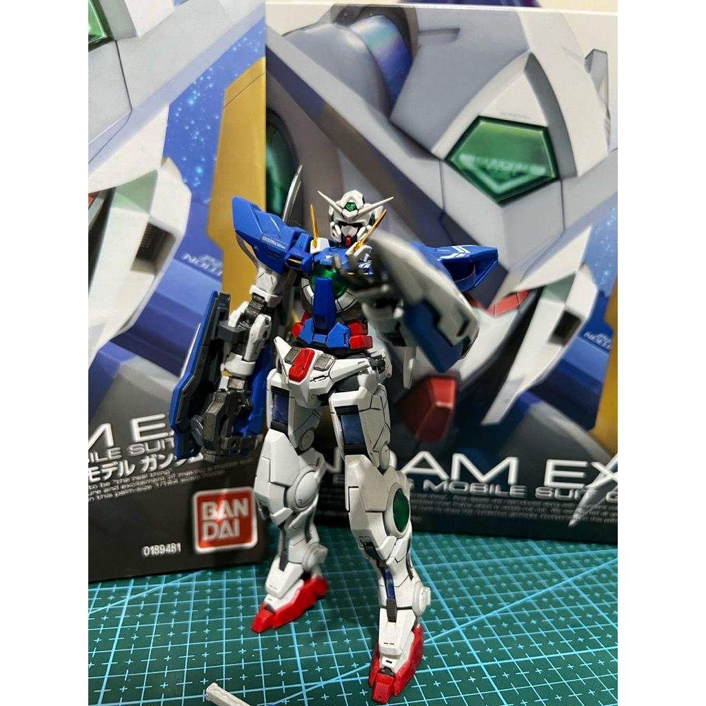 GUNDAM RG GN-001 Gundam Exia sudah rakit BANDAI