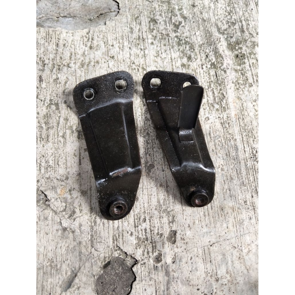 pangkon brecket dudukan sayap dalam Kawasaki Kaze original