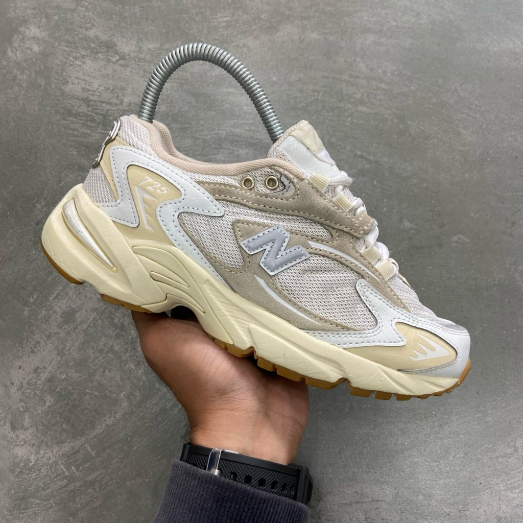 [Size 37] Rare New Balance 725 Bone Metallic Silver Second Original