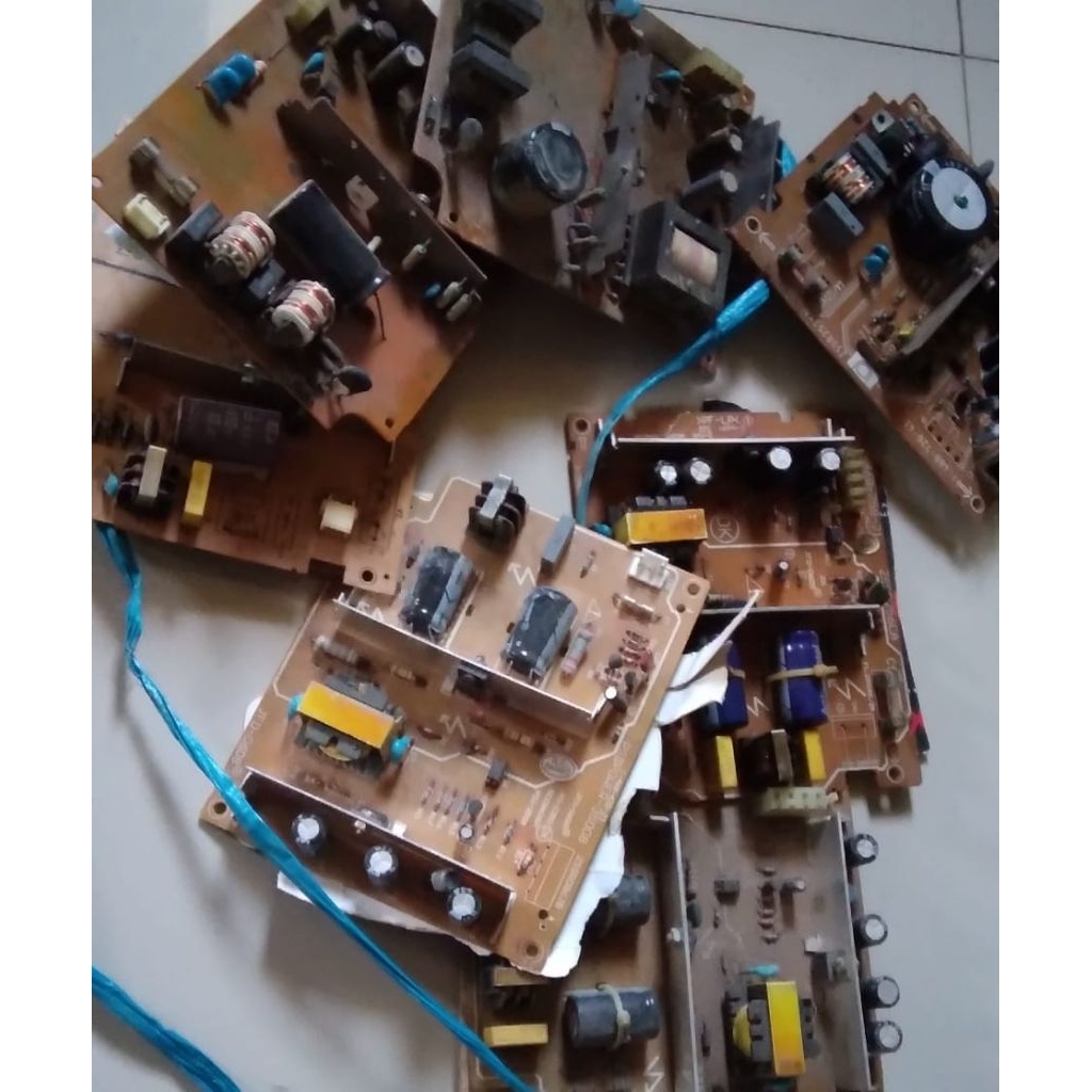 POWER SUPLY PS2 KONDISI RUSAK