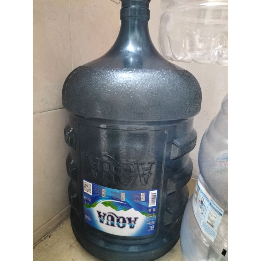 galon Aqua kosong 19 lt air minum isi ulang