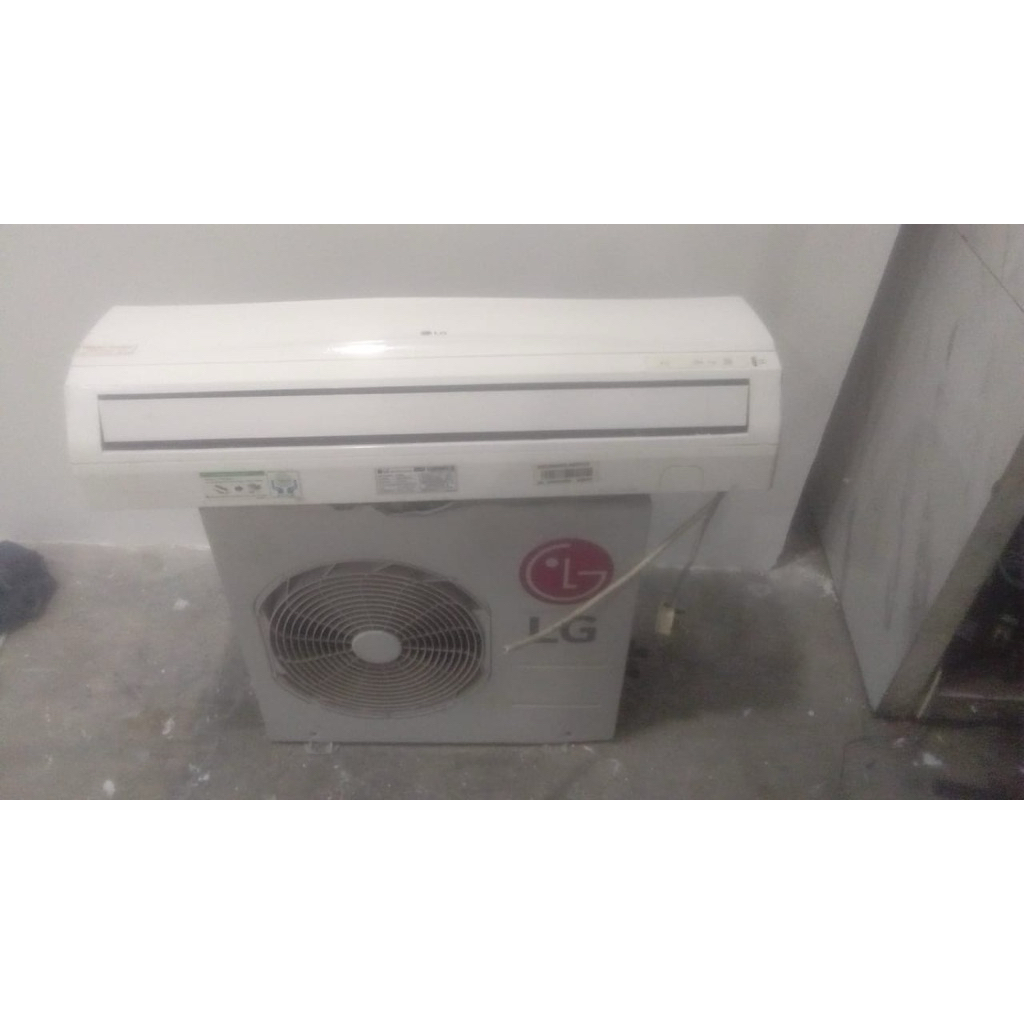 AC LG 1/2PK LOW WATT