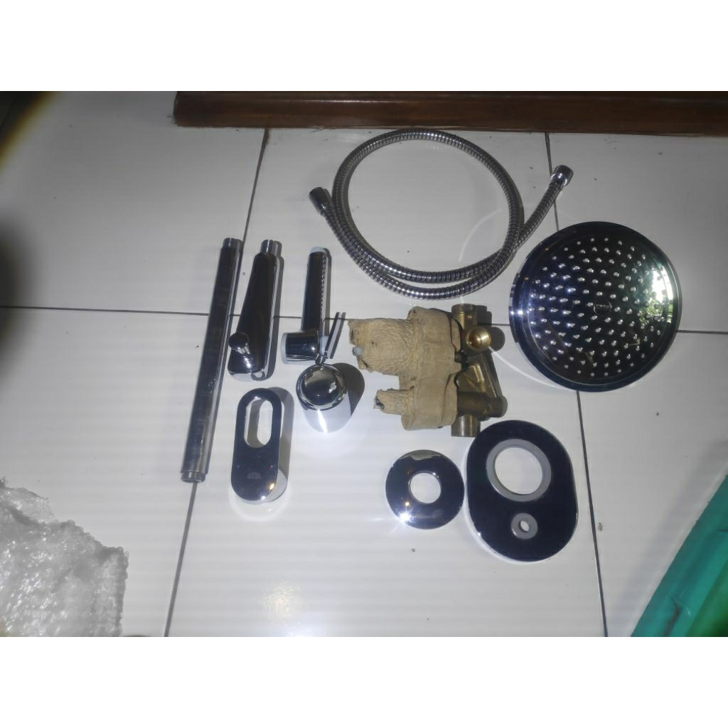 grohe bauloop rain shower set