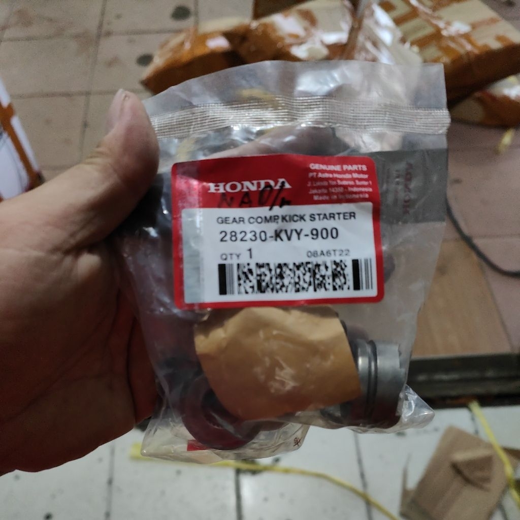 gigi selah pinion beat karbu, spacy karbu (1set)